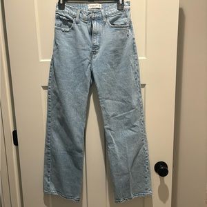 Womens Abercrombie 90’s relaxed jean